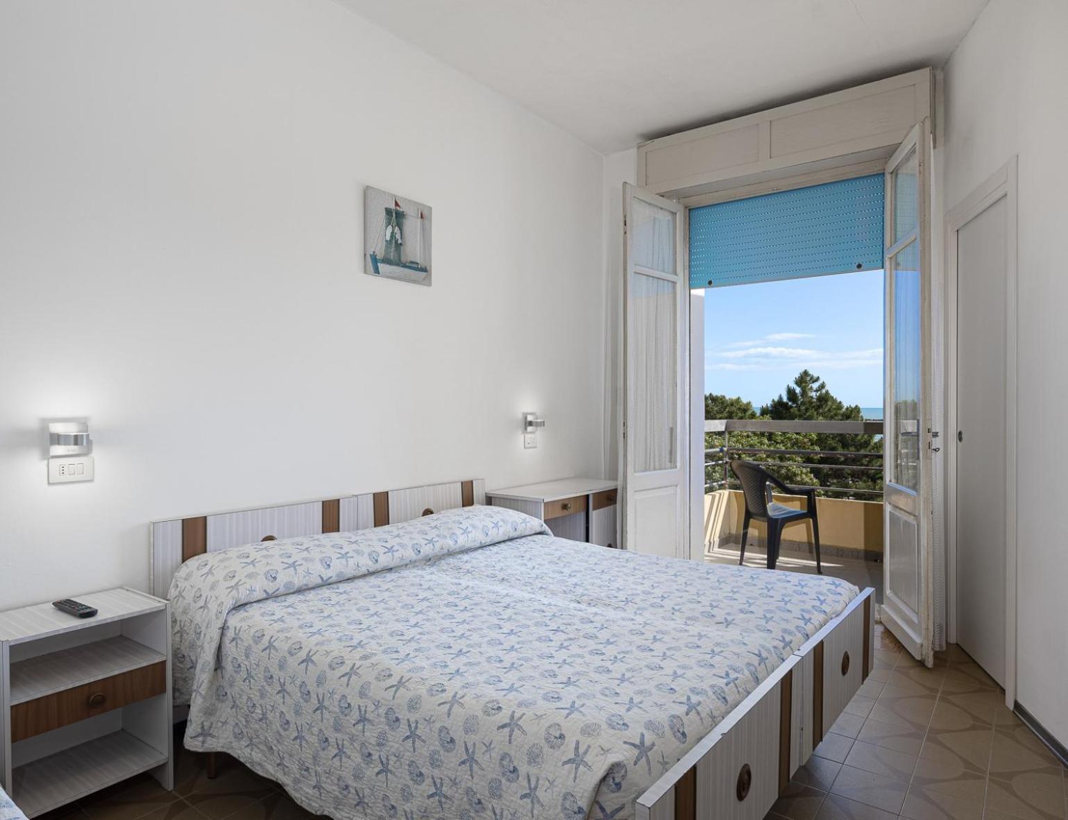Hotel Flora 3*
