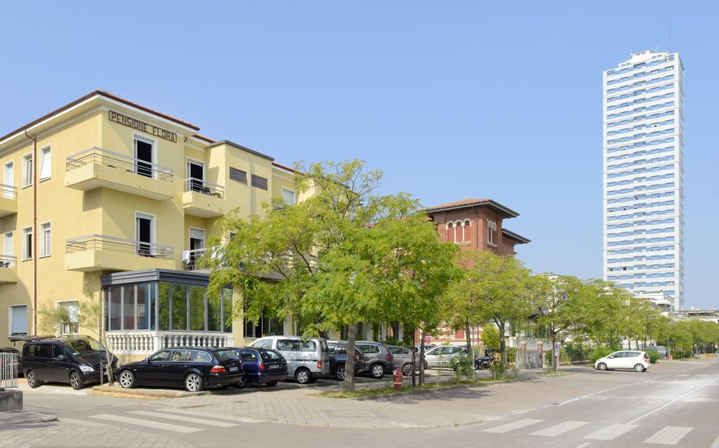 Hotel Flora Hotel 3*